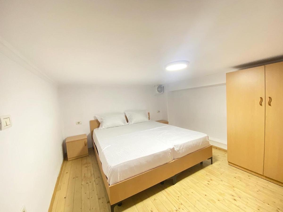 Apartament Dublex Near Bllok Tirana Zewnętrze zdjęcie